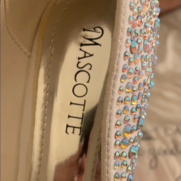 High heels - Picture 3 of 4